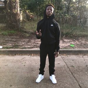 Meet your Posher, Fabian